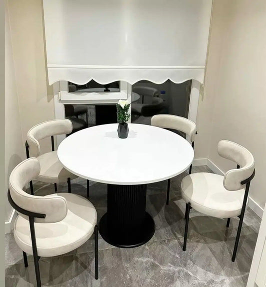 Table à manger flora + 4 chaises ronde